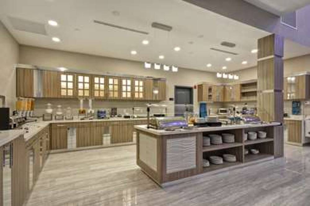 HOMEWOOD SUITES CONROE 9