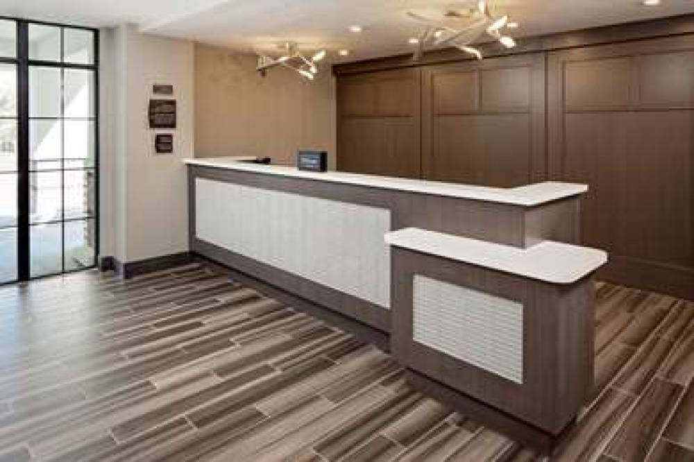 HOMEWOOD SUITES RONKONKOMA 4