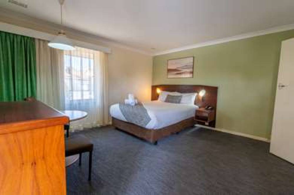 HOSPITALITY KALGOORLIE 2