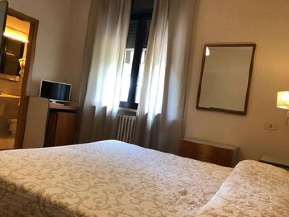 HOTEL AI TUFI 2