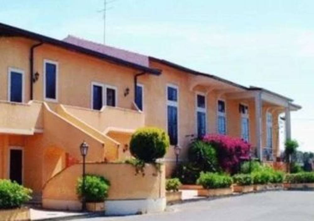 HOTEL ARES, SAN GIOVANNI LA PUNTA 1