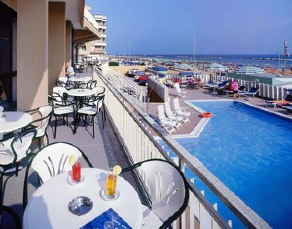 HOTEL ASTORIA PESARO 8