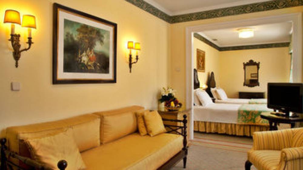 HOTEL AVENIDA PALACE 10