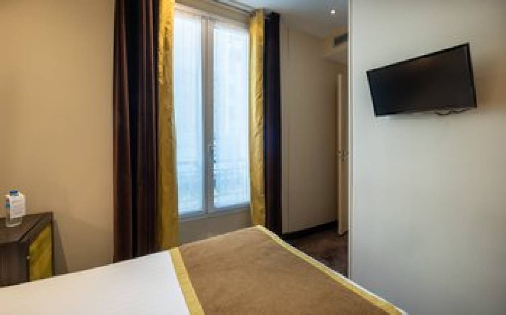 HOTEL COURCELLES ETOILE 2