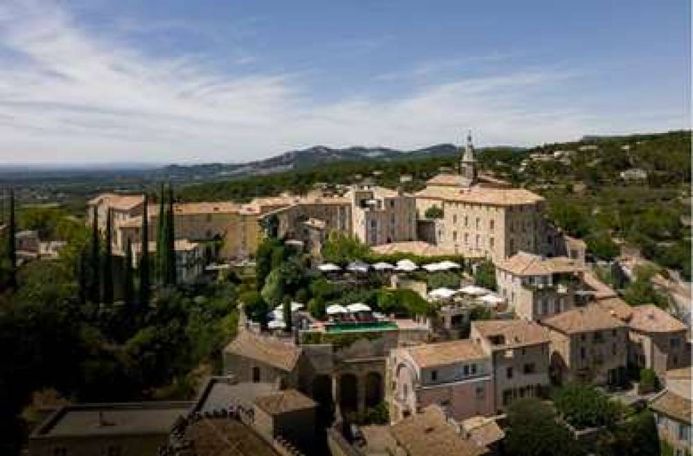 HOTEL CRILLON LE BRAVE 1