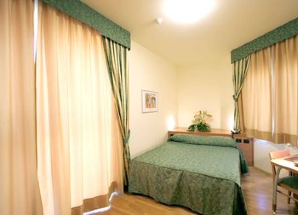 HOTEL DAMA - FOSSANO 9