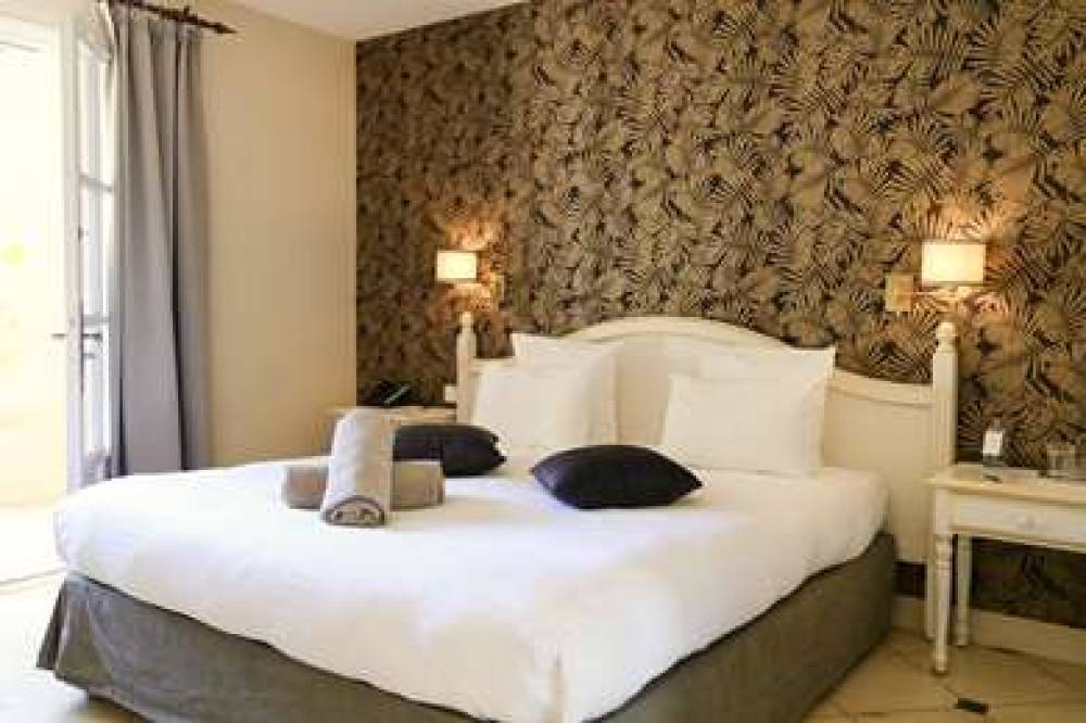 HOTEL DE MOUGINS 8