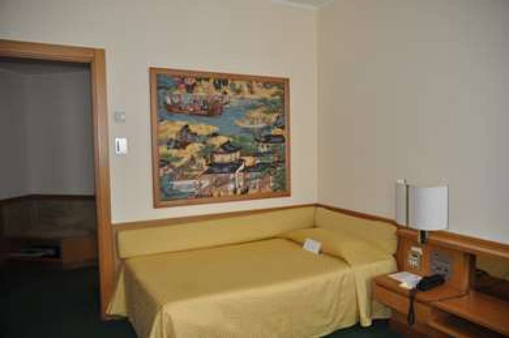 HOTEL GALILEO 2