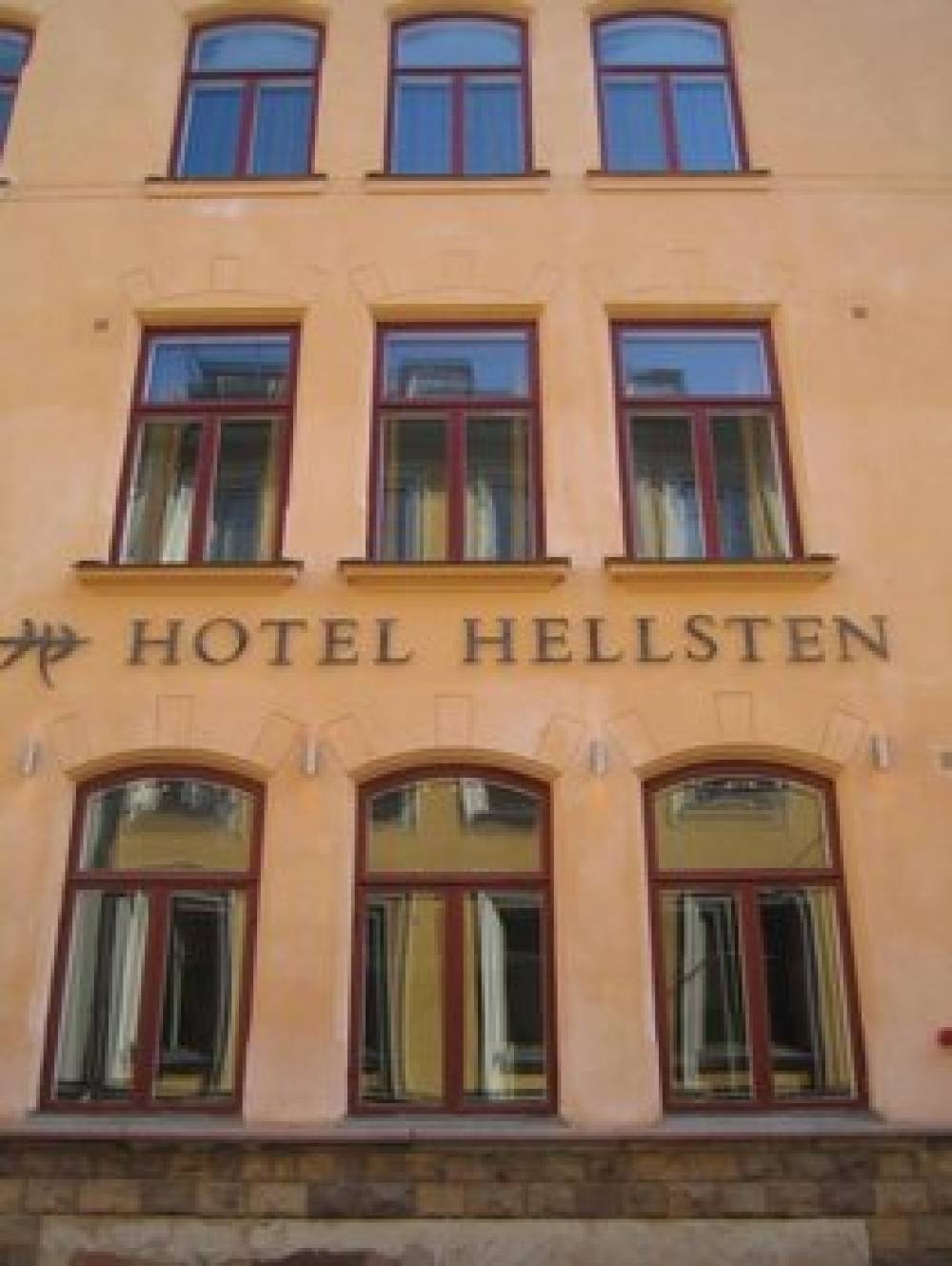 HOTEL HELLSTEN 4