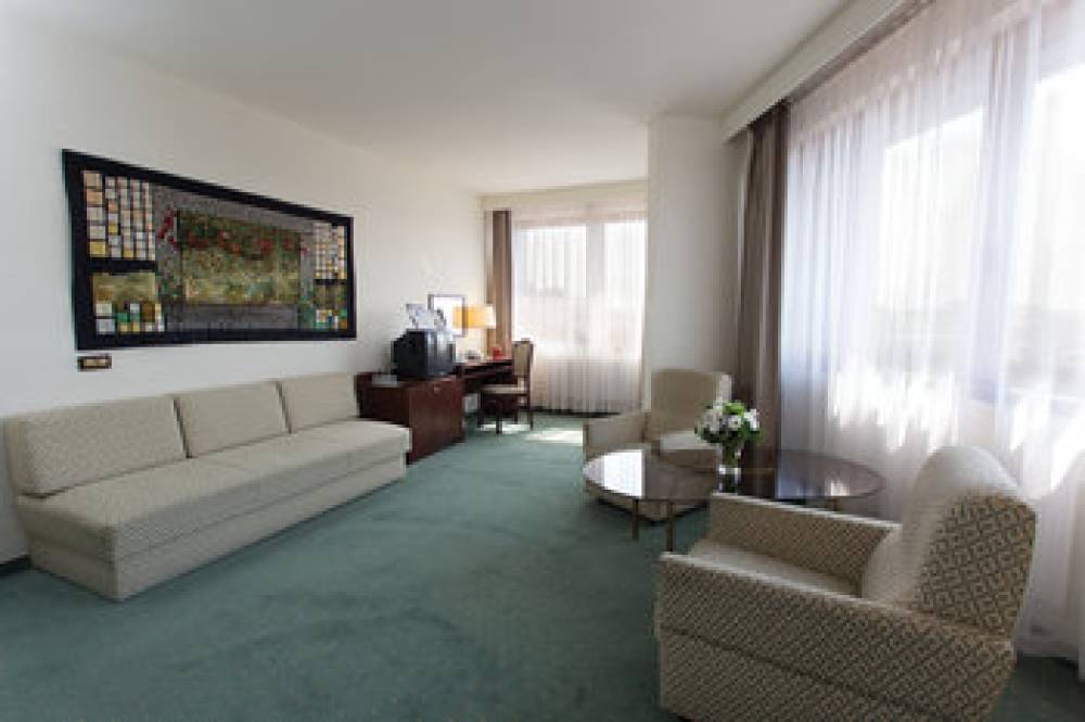 Hotel Hungaria City Center 10