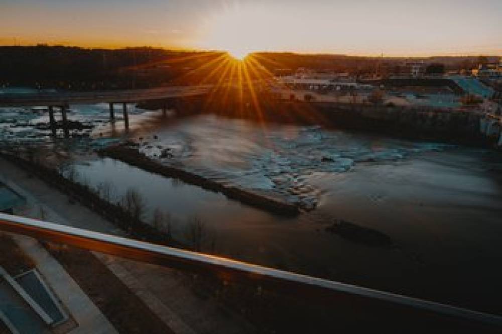 HOTEL INDIGO COLUMBUS AT RIVERFRONT 6