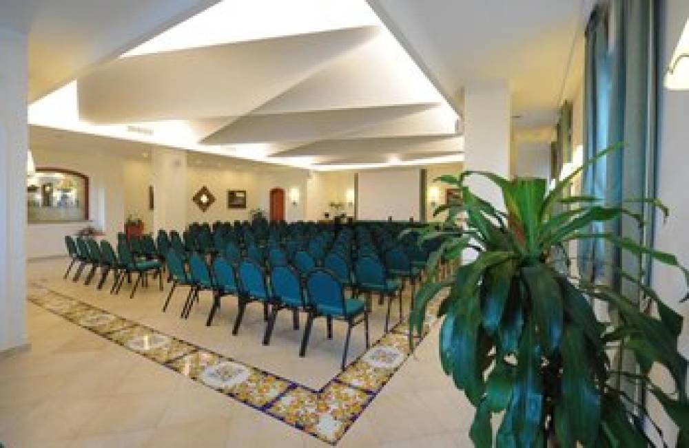 HOTEL LA BUSSOLA AMALFI 10