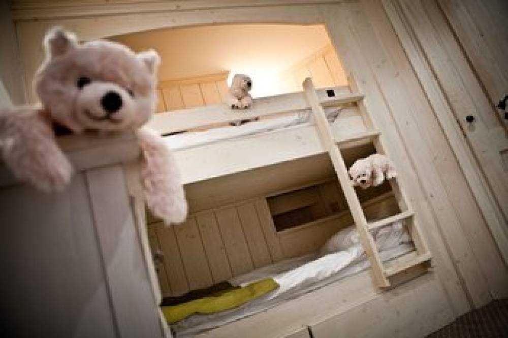 HOTEL LES BARMES DE L OURS 2