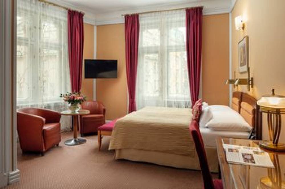 HOTEL PARIS PRAGUE 6