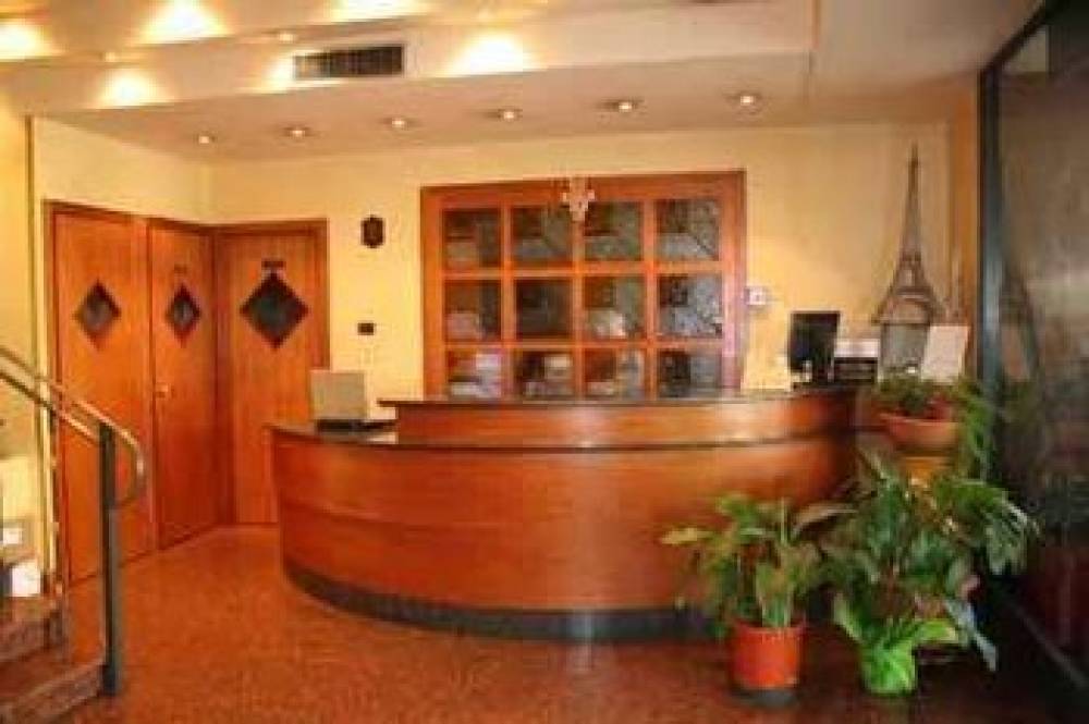 HOTEL SAVANT - LAMEZIA TERME 4