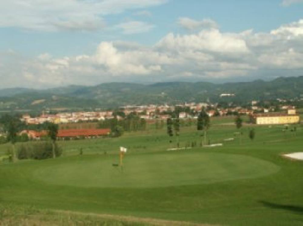 Hotel Serravalle Golf 5