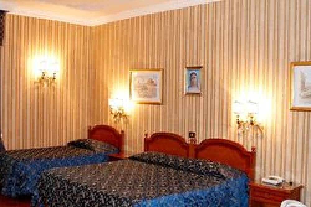 HOTEL SISTINA 3