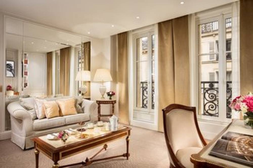 HOTEL SPLENDIDE ROYAL PARIS 3