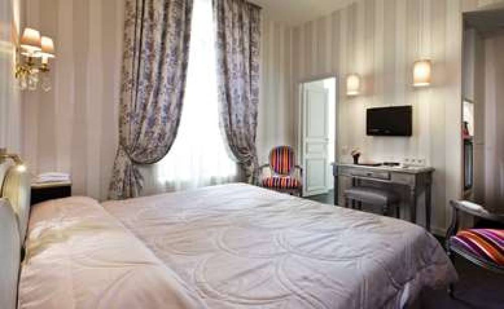 Hotel St Petersbourg Opera Spa 4