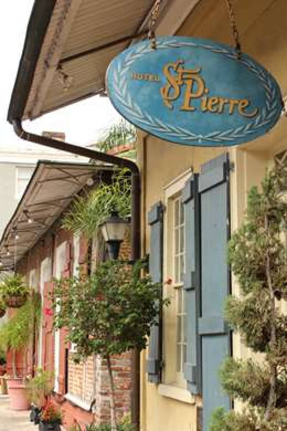 Hotel St. Pierre A French Quarter