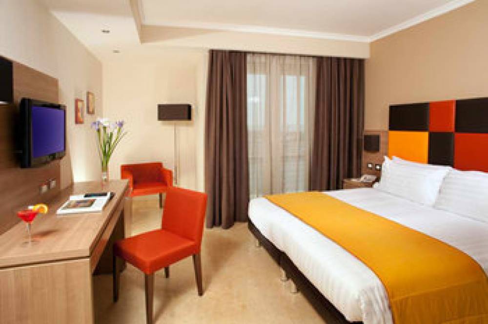 HOTEL TIBER 8