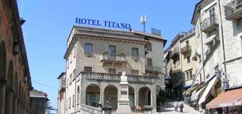 HOTEL TITANO 2