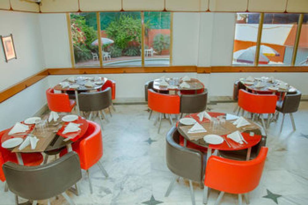 HOTEL VAISHALI 2