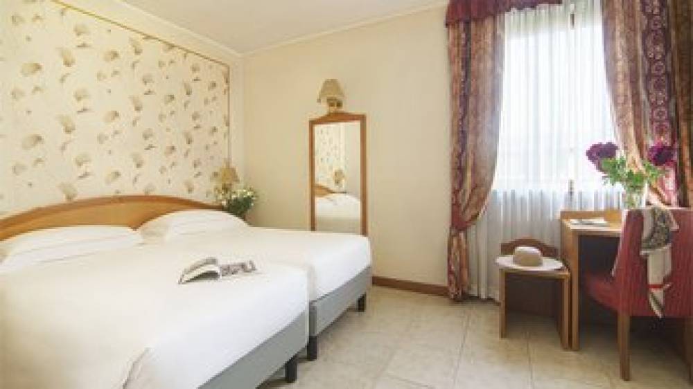 HOTEL VILLA ZOIA SRL 5