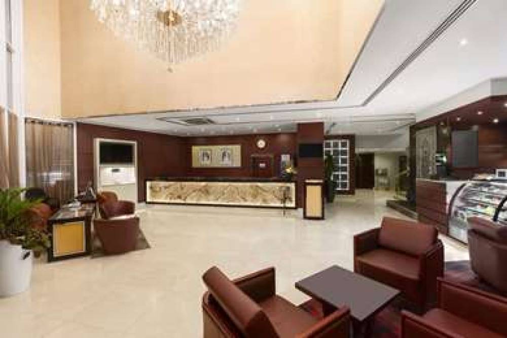 Howard Johnson Bur Dubai 2