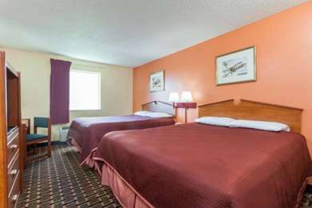 HOWARD JOHNSON EXPRESS INN/AIR 8