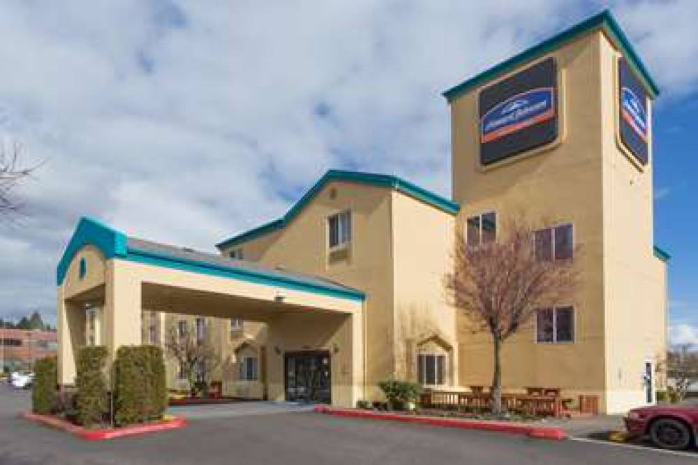 Howard Johnson Inn And Suites