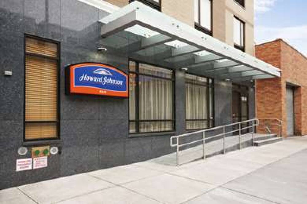 Howard Johnson Jamaica NY Near AirTrain JFK 1