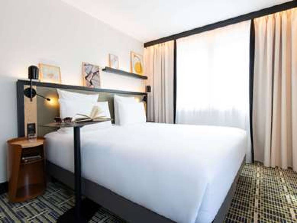 Hotel Mercure Paris Bercy Bibliotheque 9