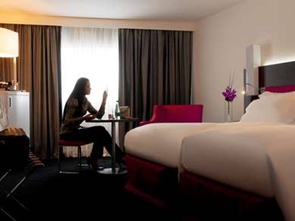 Hotel Mercure Paris CDG Airport & Convention 10