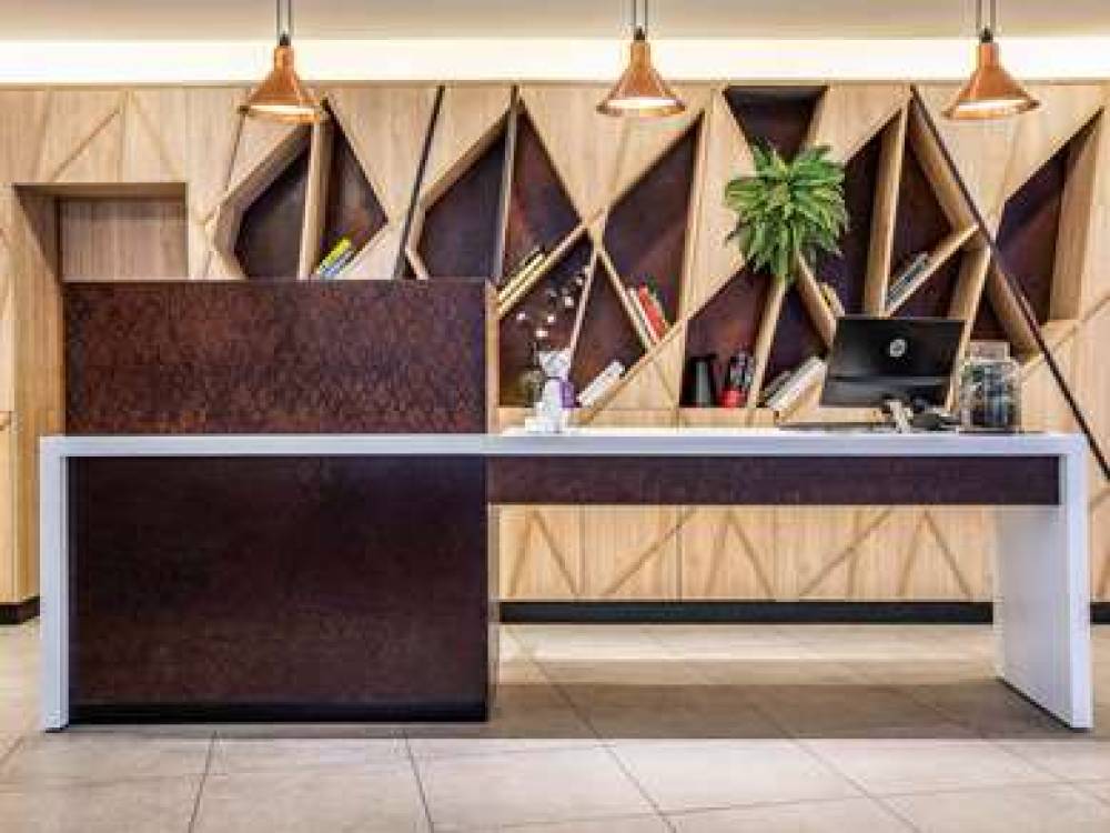 Hotel Mercure Paris Gennevilliers 1