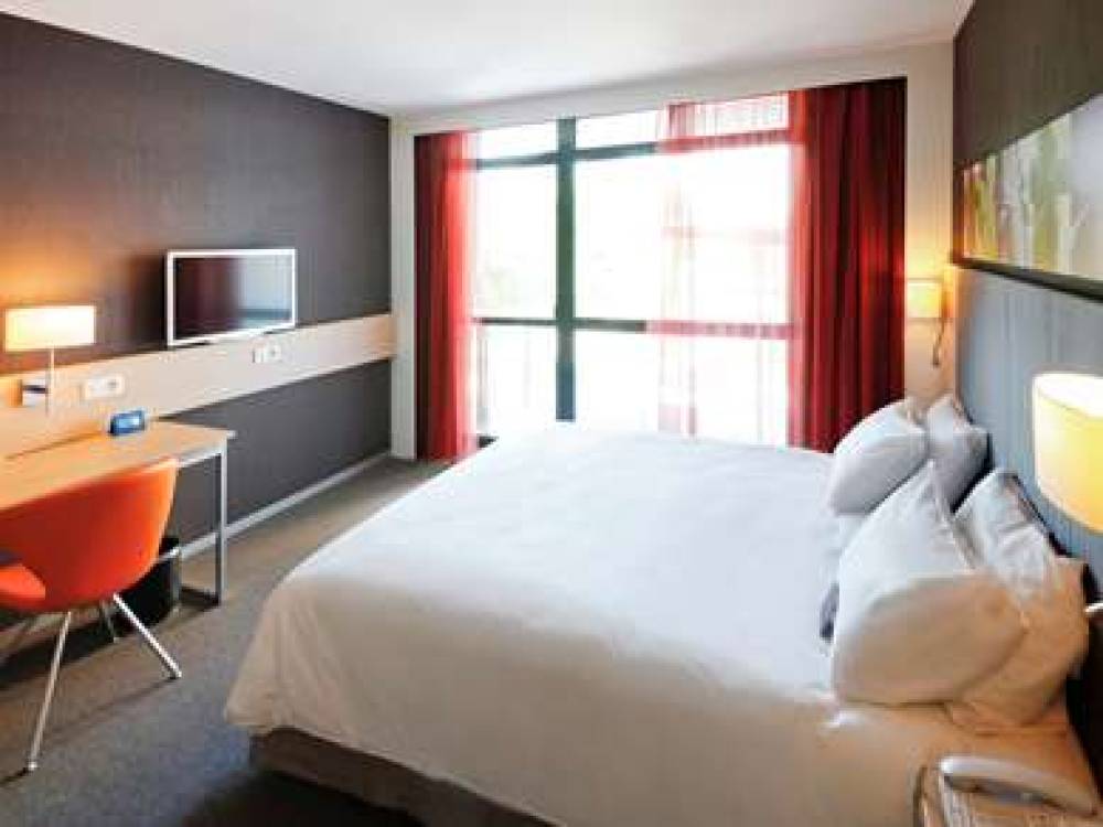 Hotel Mercure Valenciennes Centre 10