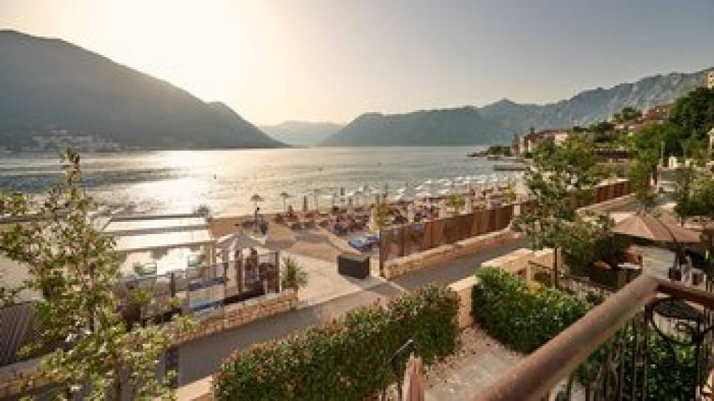 HUMA KOTOR BAY HOTEL AND VILLAS 6