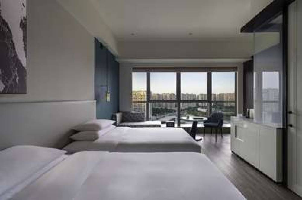 HYATT CENTRIC LAKESIDE NINGBO 6