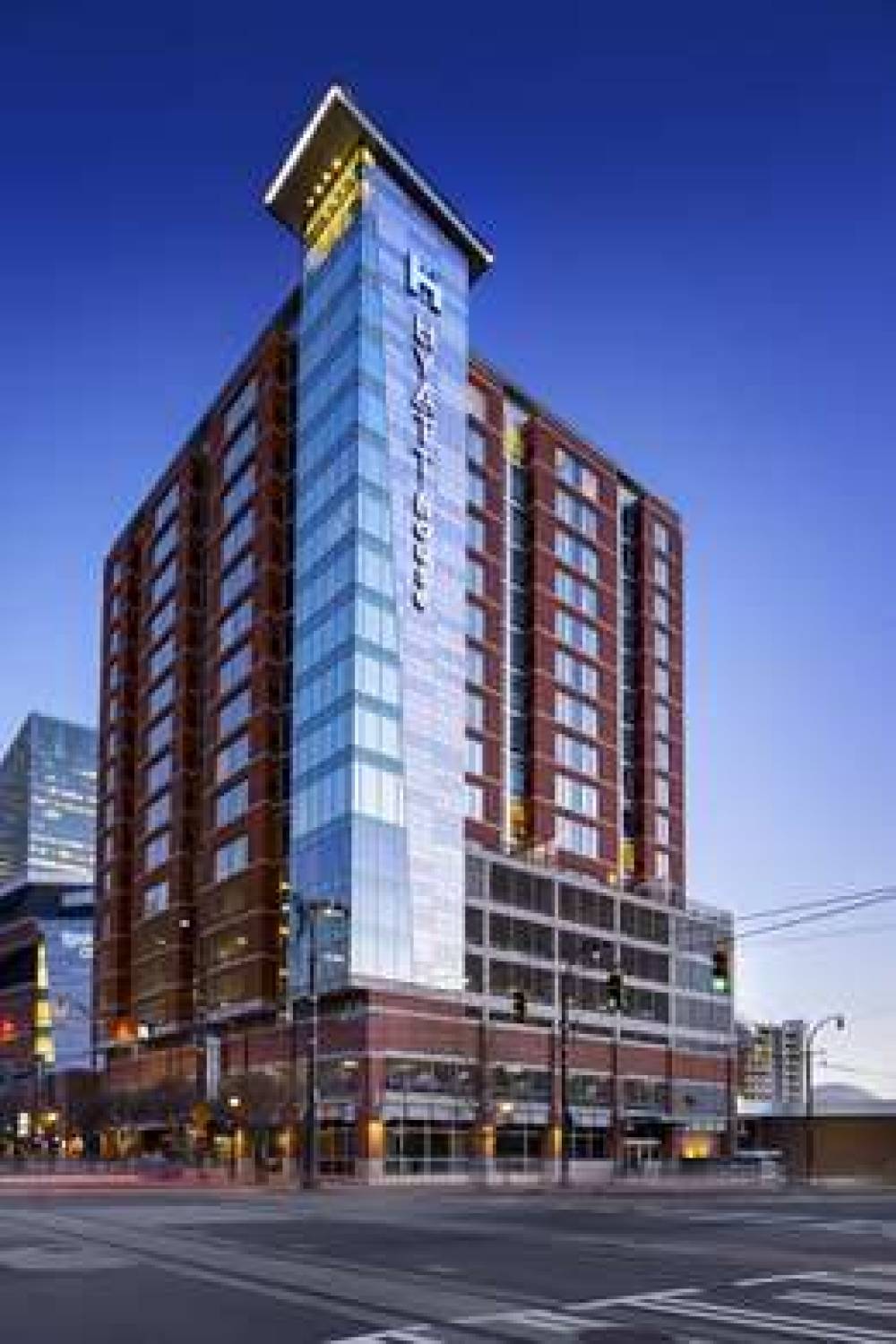 HYATT HOUSE CHARLOTTE CENTER CITY 1