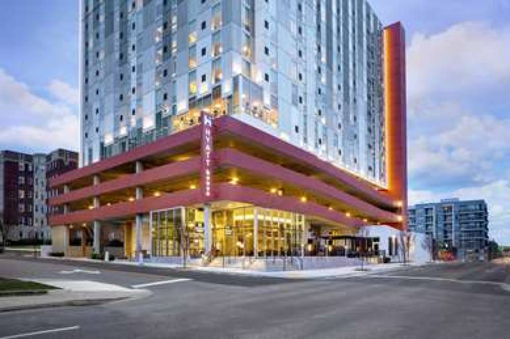 HYATT HOUSE NASHVILLE/VANDERBILT 1