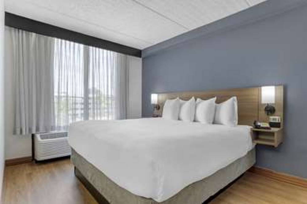 Hyatt Place Bush Intercontinental Airport 4