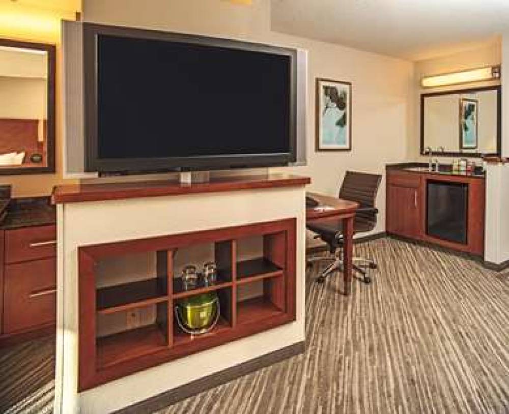 HYATT PLACE CINCINNATI BLUE ASH 9