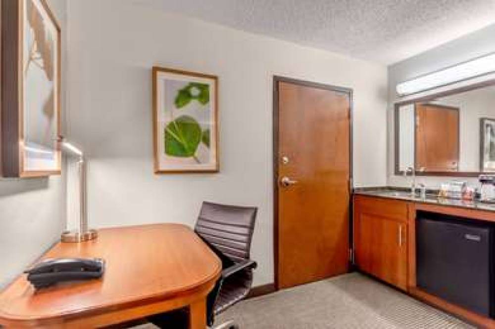 HYATT PLACE CLT BILLY GRAHAM P 5