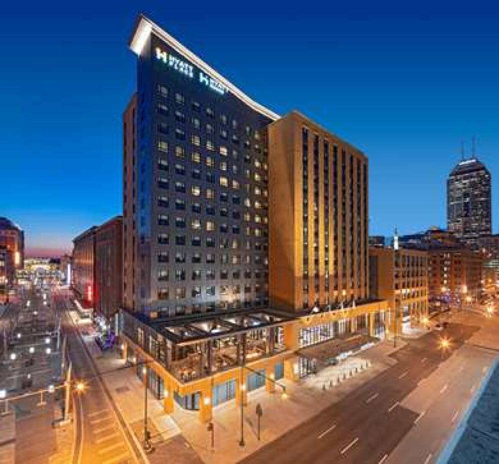 HYATT PLACE INDIANAPOLIS DOWNTOWN 1