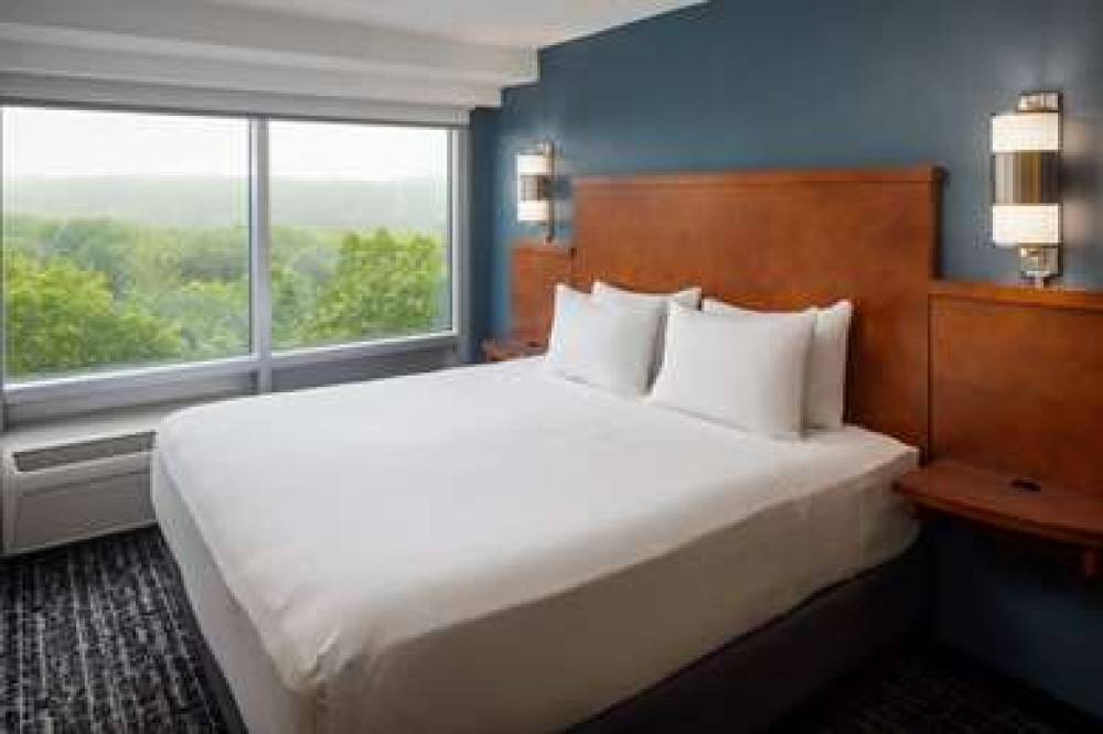 Hyatt Place Mohegan Sun 6