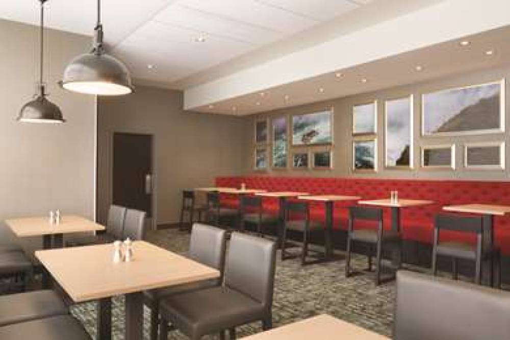 Hyatt Place Niagara Falls 7