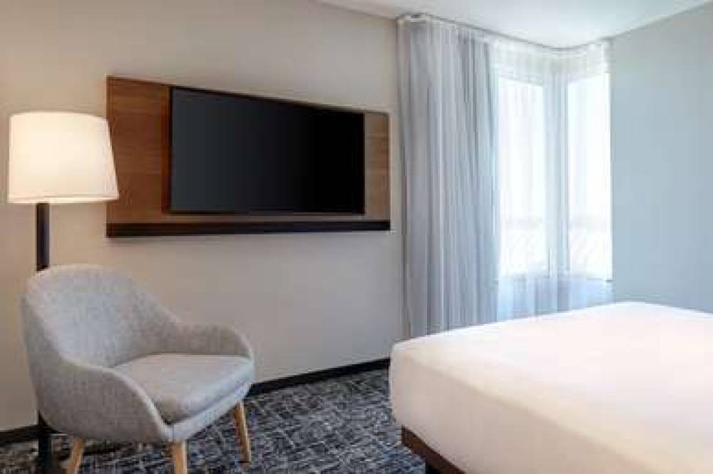 HYATT PLACE OTTAWA WEST/BELLS CORNE 6