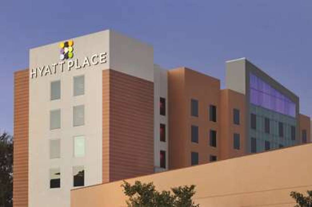 Hyatt Place San Jose Pinares