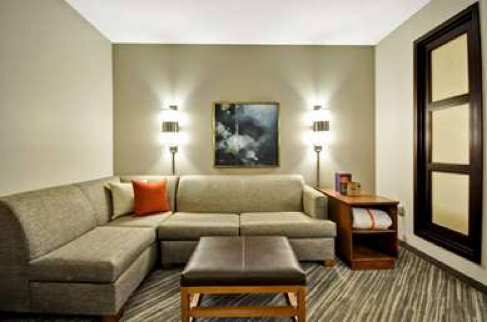 HYATT PLACE TAMPA AIRPORT/WESTSHORE 4