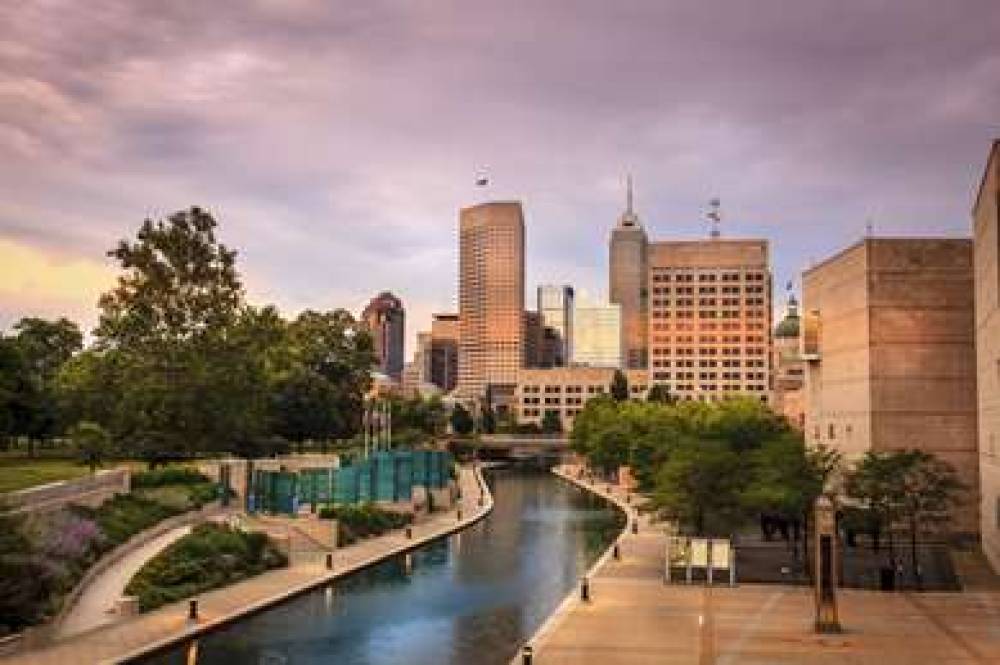 HYATT REGENCY INDIANAPOLIS 4